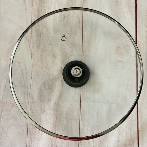 T-Fal Tempered Glass Lid With Vent - Inner Diameter 7.5” Reference 78S-S2 - Picture 3 of 5